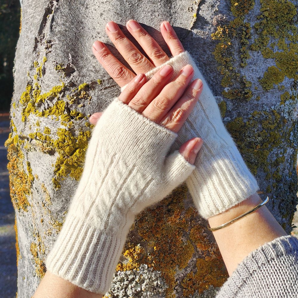 Wyld Fingerless Mittens Bohepe Merino and Alpaca