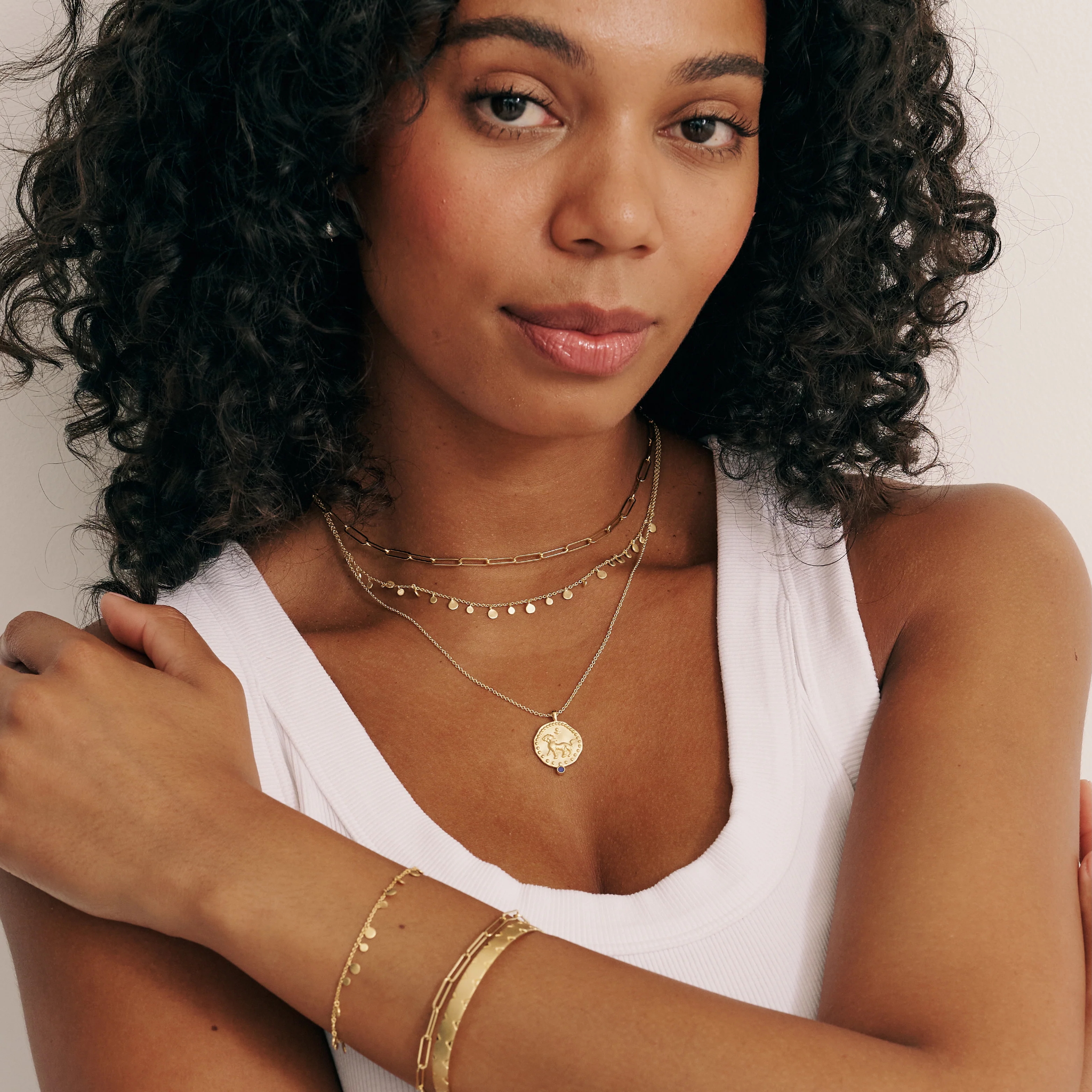 Necklace Coin Choker in 18KT Gold Plate