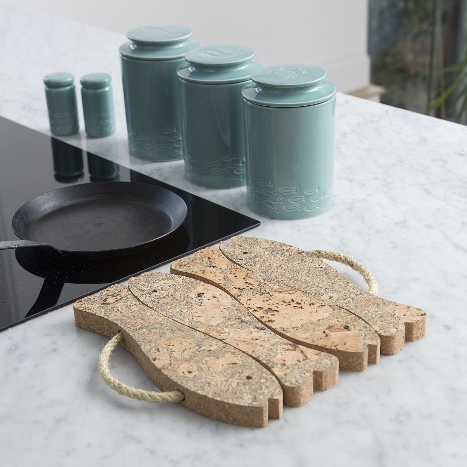 Fish Trivet Cork MED