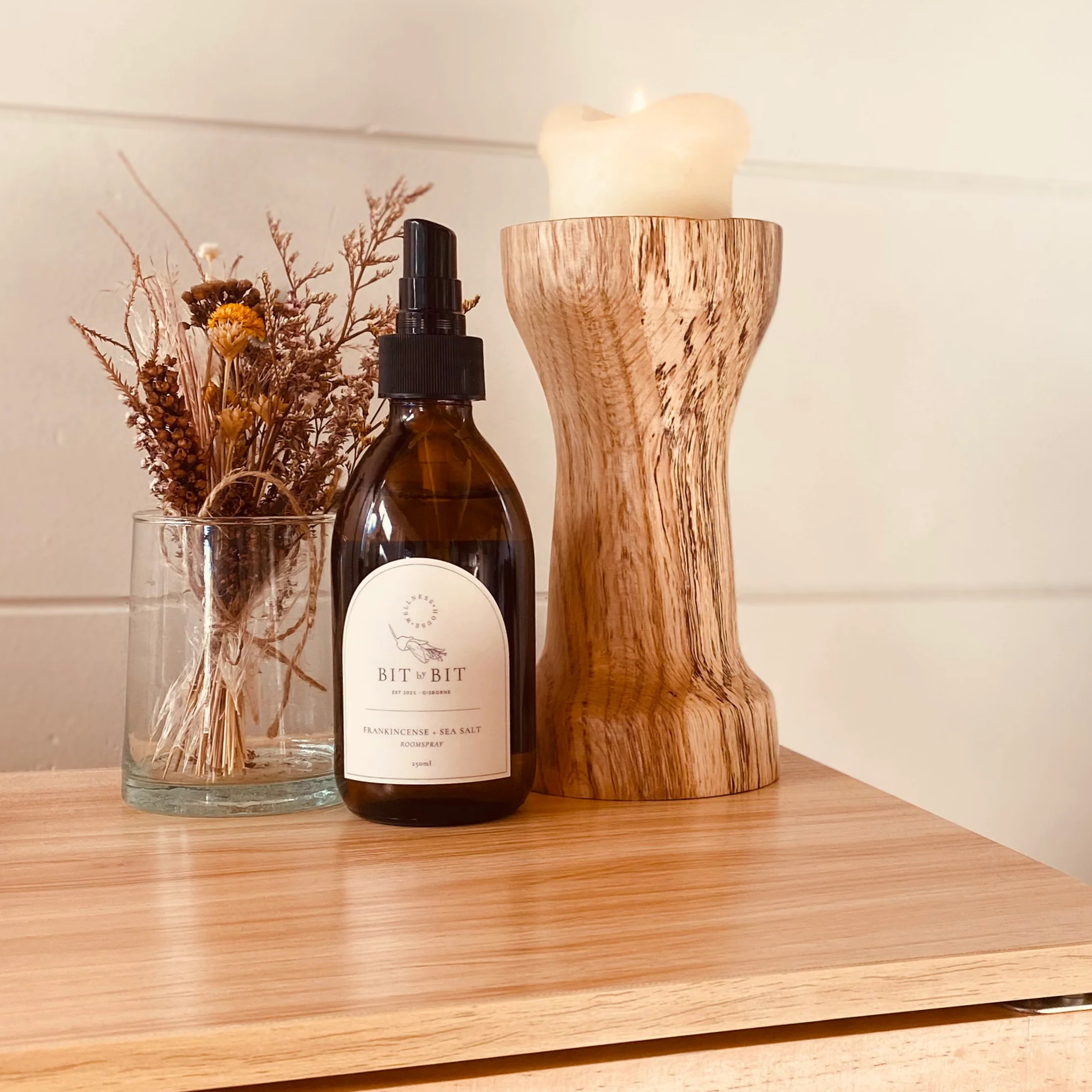 ROOMSPRAY | Frankincense + Sea Salt 250ml Glass Bottle