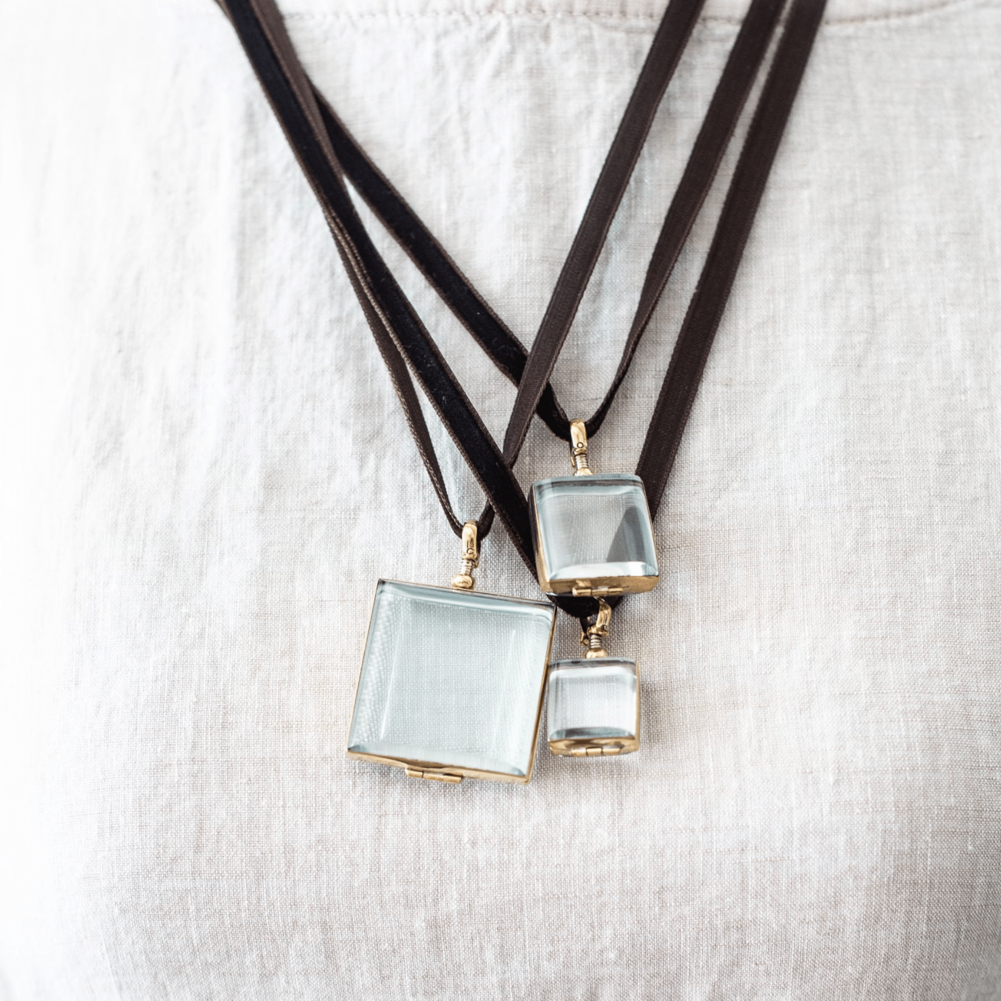 Locket Rock Crystal Med Square w Velvet Ribbon - Whatever We Like - 