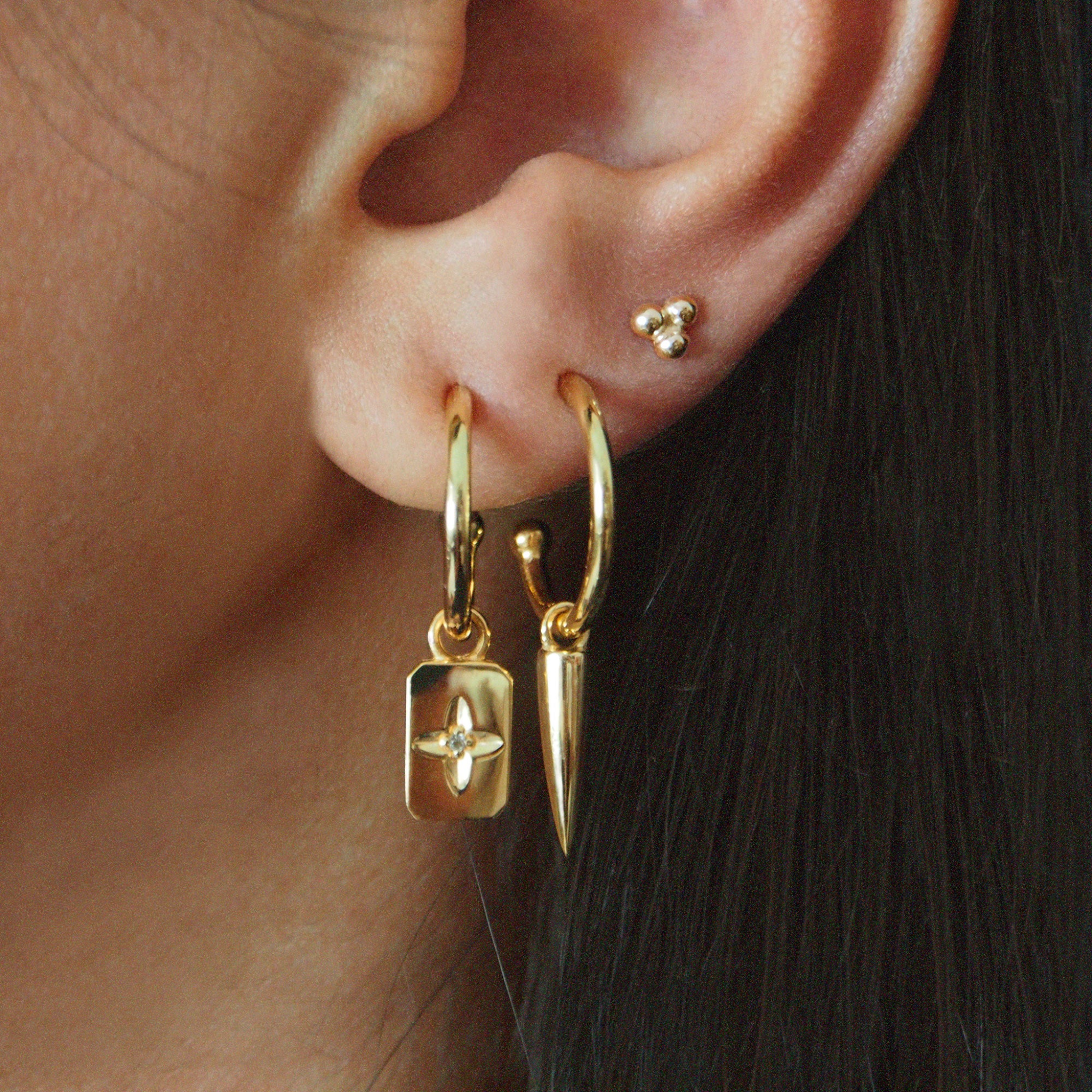 Earrings "Desert Flower" w Drop Rectangles & White Topaz in 18 KT Gold Plate