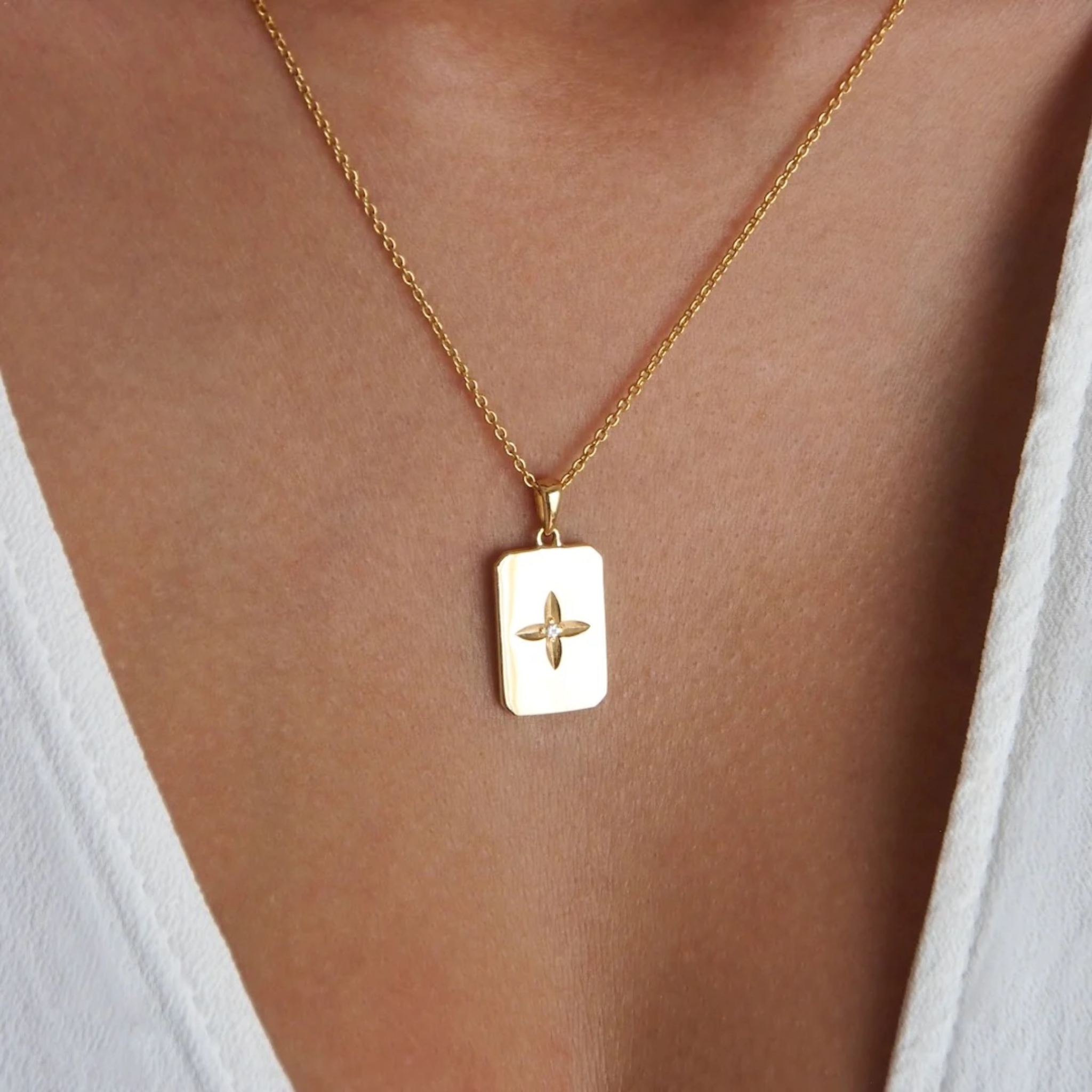 Necklace "Desert Flower" Pendant 18KT Gold Plate